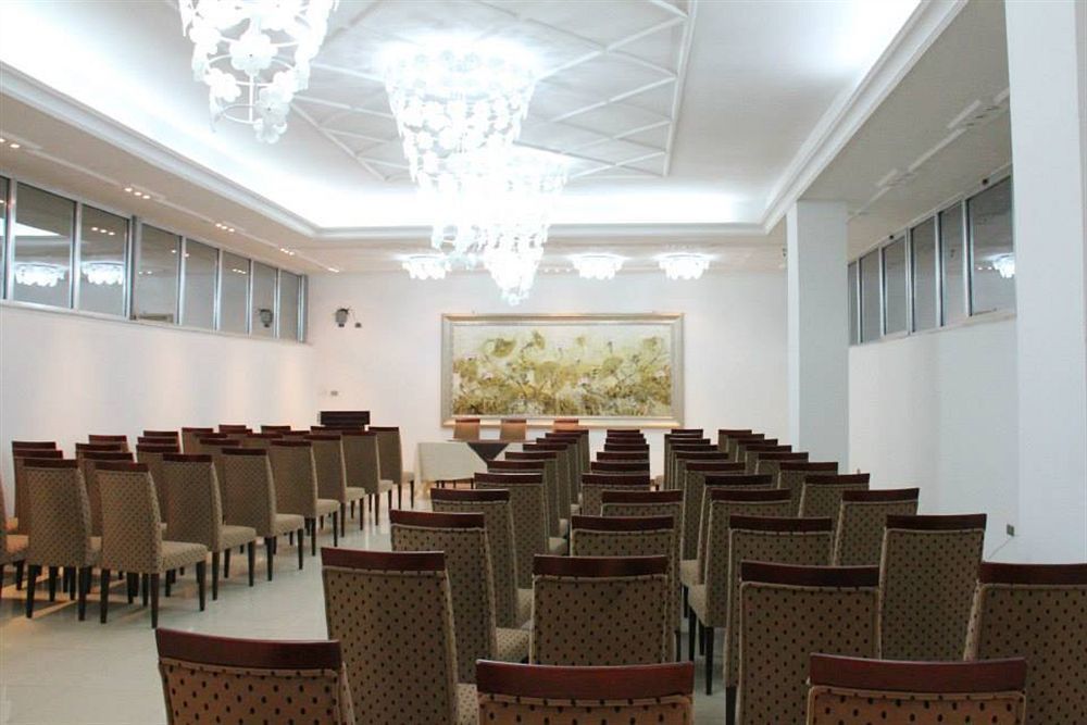 Cyan Hotel Addis Ababa Ngoại thất bức ảnh