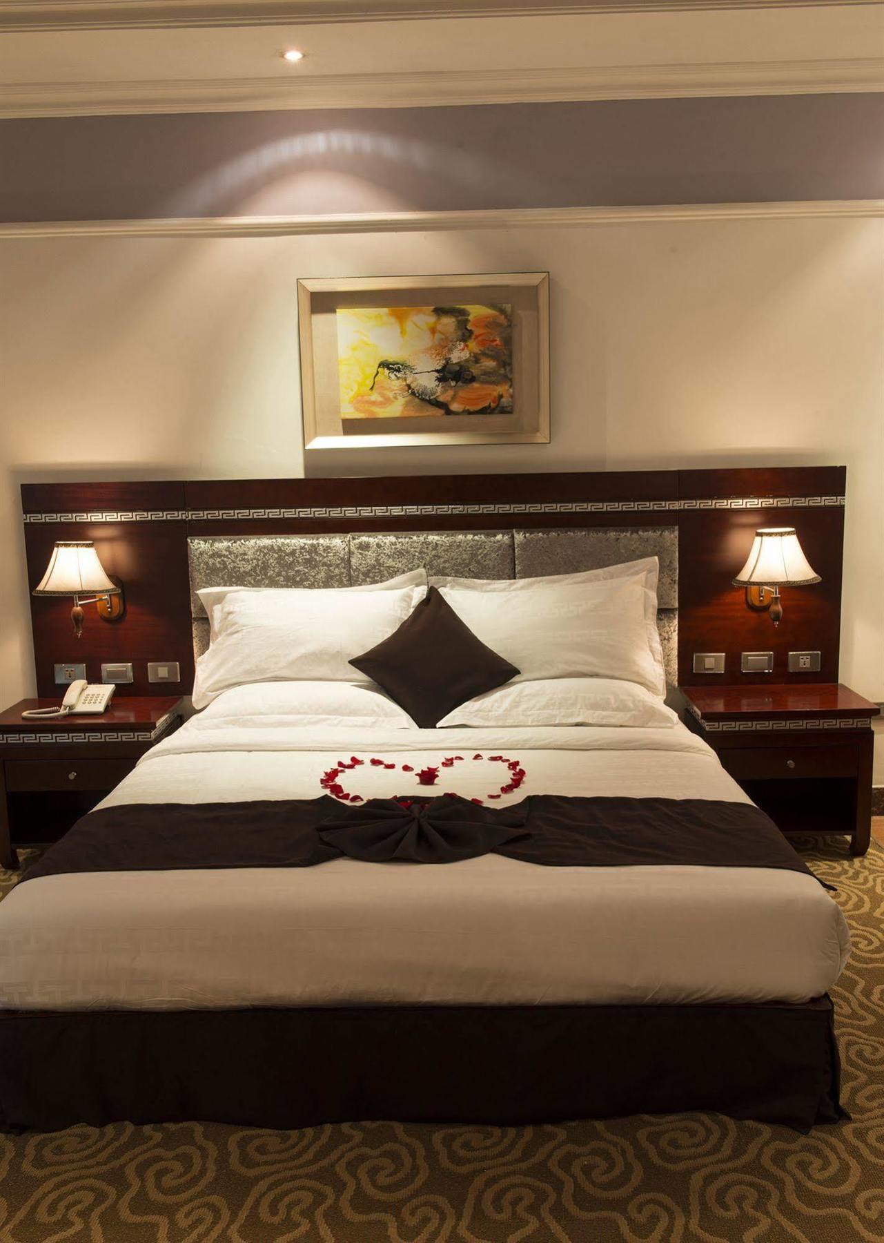 Cyan Hotel Addis Ababa Ngoại thất bức ảnh