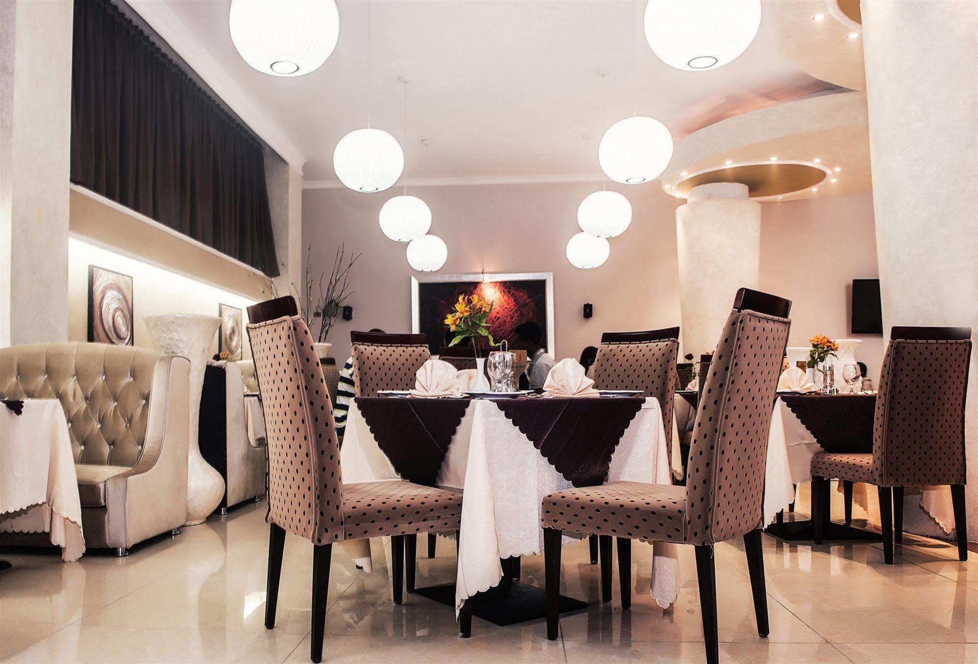 Cyan Hotel Addis Ababa Ngoại thất bức ảnh
